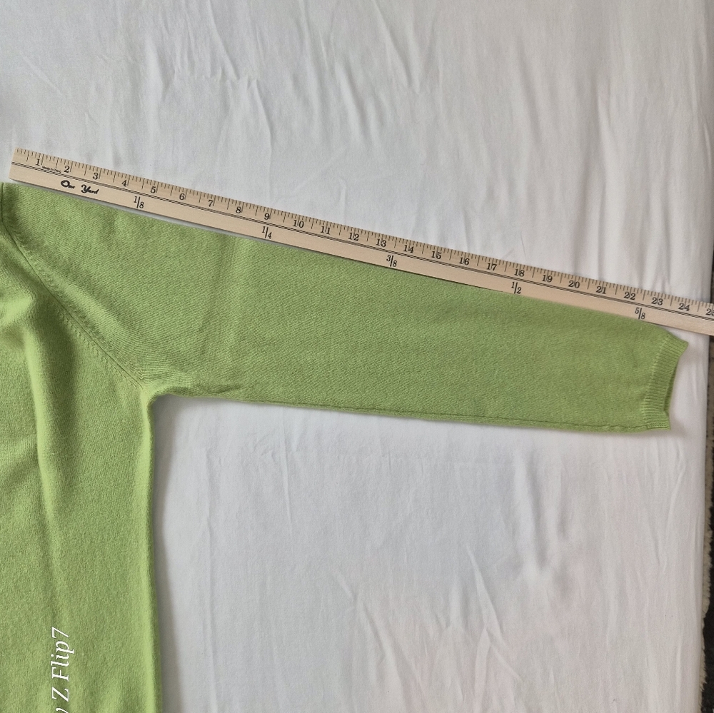 ​Valerie Stevens 2-Ply 100% Cashmere Turtleneck Sweater - Lime Green - Large - Picture 9 of 12